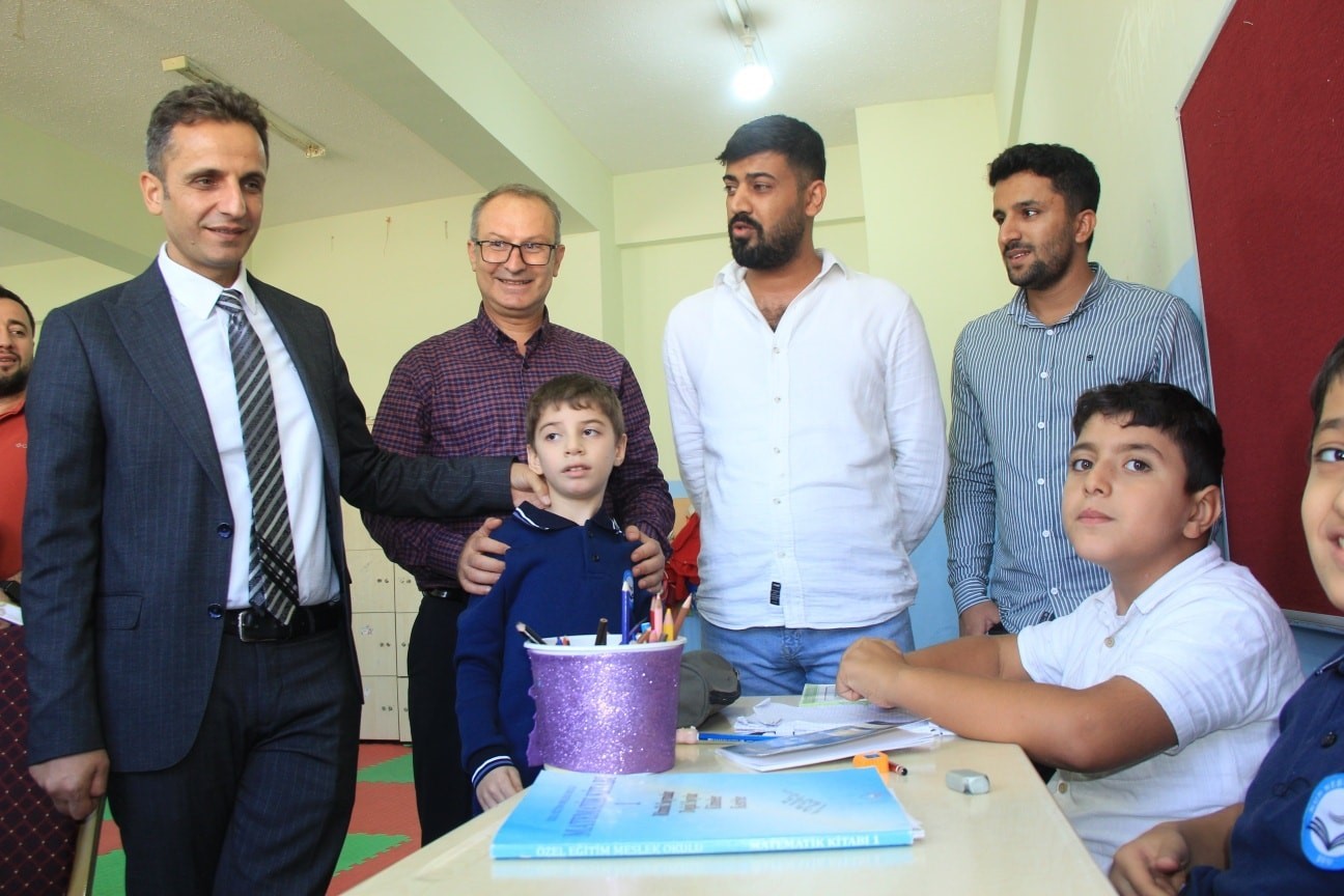 Cizre’de özel gereksinimli çocukların eğitimleri yakından takip ediliyor
