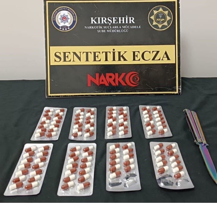 Otobüs terminalinde uyuşturucu operasyonu: 2 gözaltı