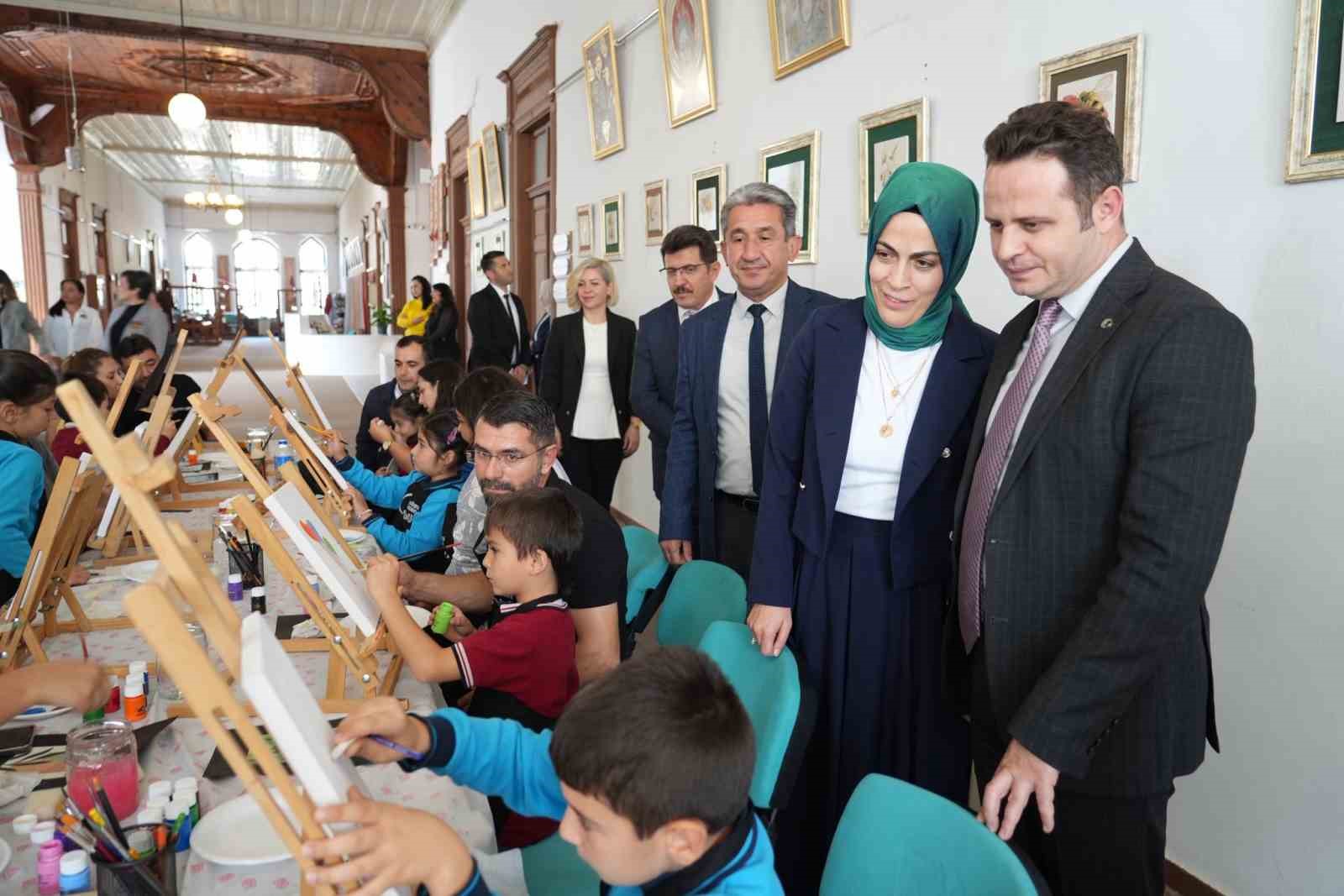 Muğla’daki etkinlikte aileler 29 Ekim’i kutladı