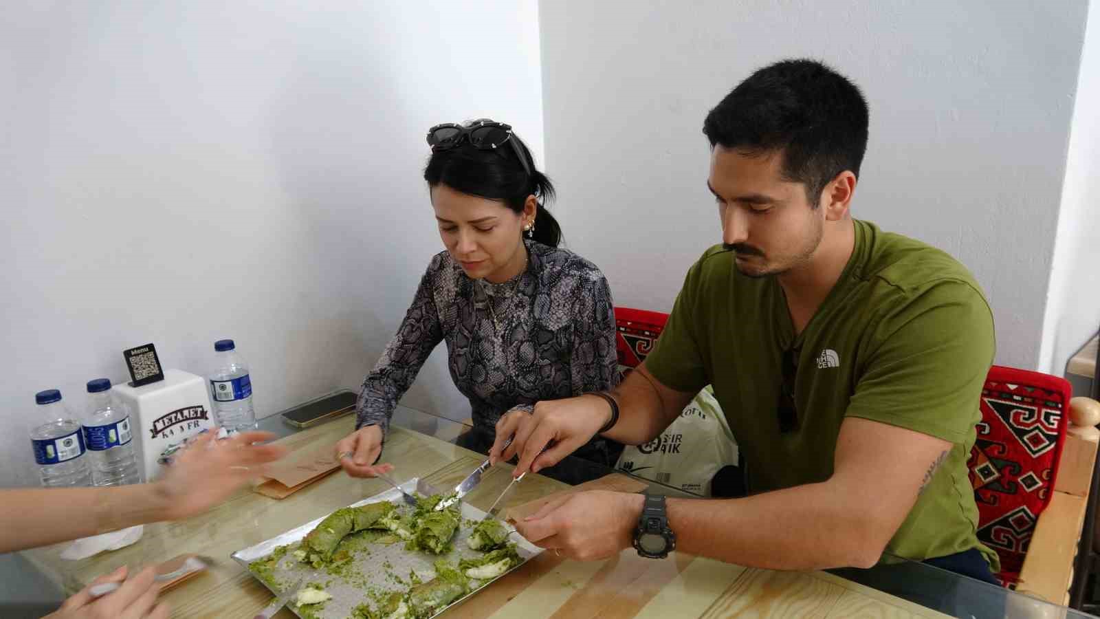 Gaziantep&rsquo;e gelen turistler katmer yemeden d&ouml;nm&uuml;yor
