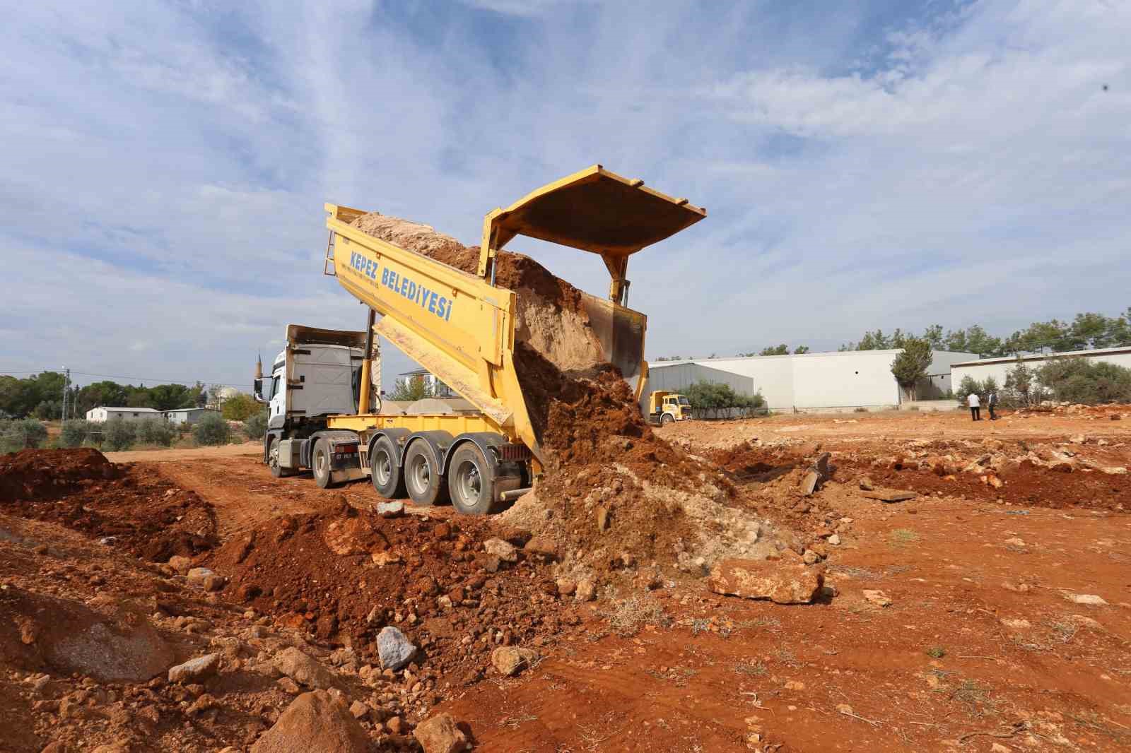 Kepez’in Zeytinlik Mahallesi’ne yeni pazar yeri geliyor 3 Kepez’in Zeytinlik Mahallesi’ne yeni pazar yeri geliyor