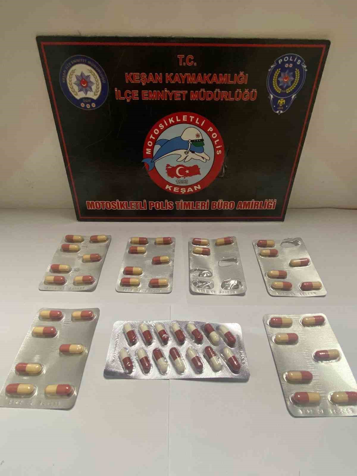 Keşan’da bir şüphelinin üzerinde sentetik ecza ele geçirildi