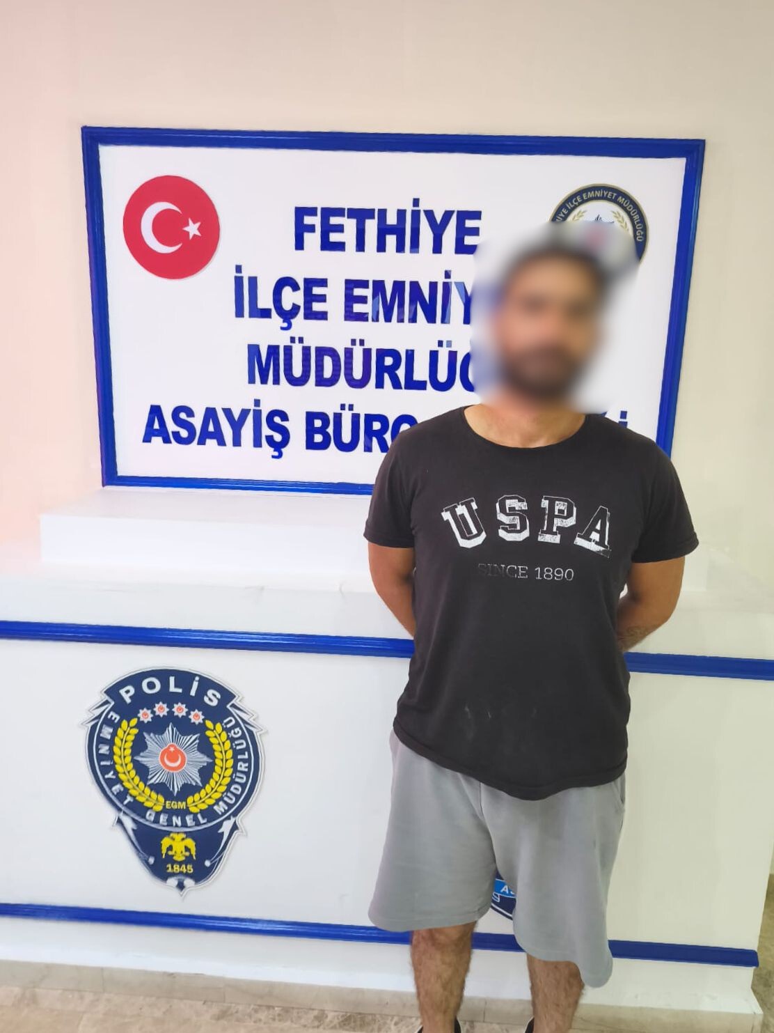 Fethiye’de şüpheli çantadan silah çıktı