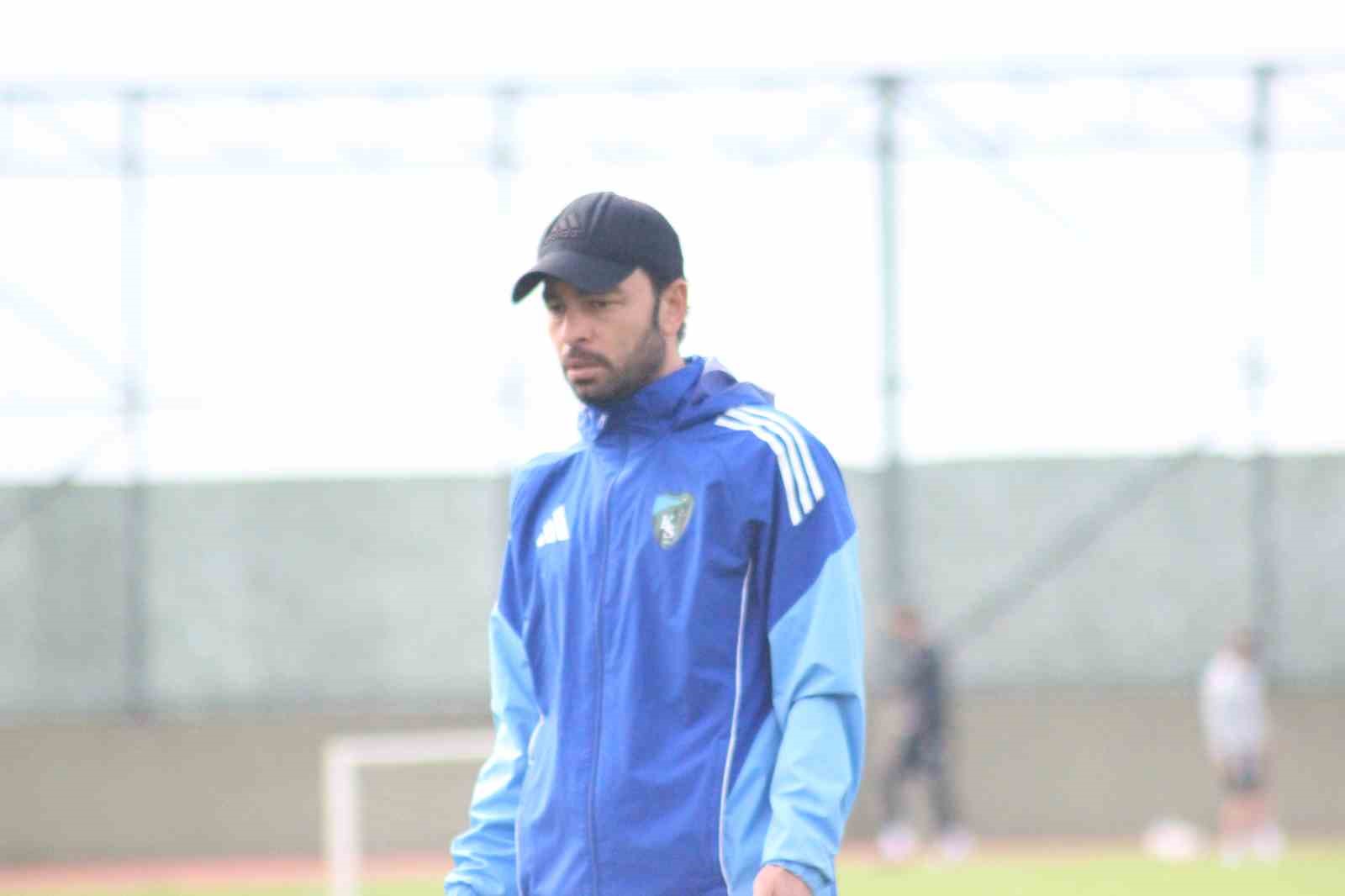 Kocaelispor’un başarılı futbolcusu Joseph Nonge: "Hocamız nerede isterse oynarım"
