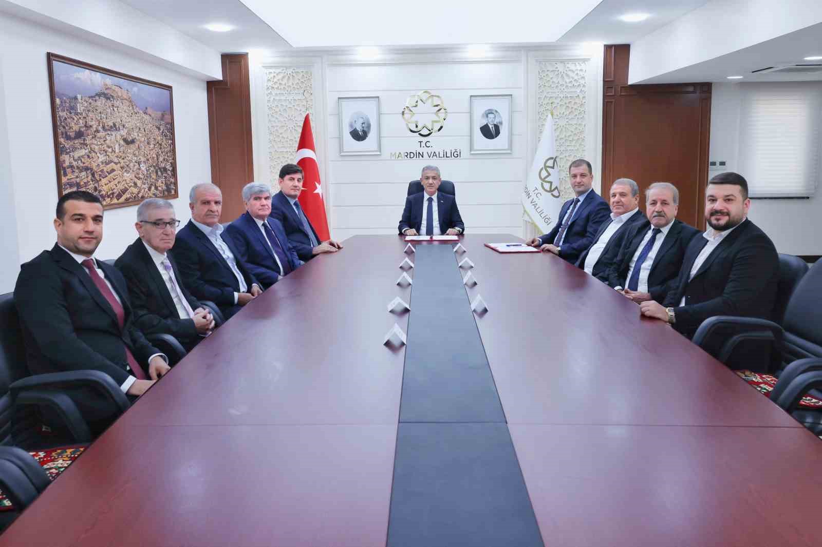 Hayırsever iş adamından Nusaybin’e öğretmenevi ve 2 okul