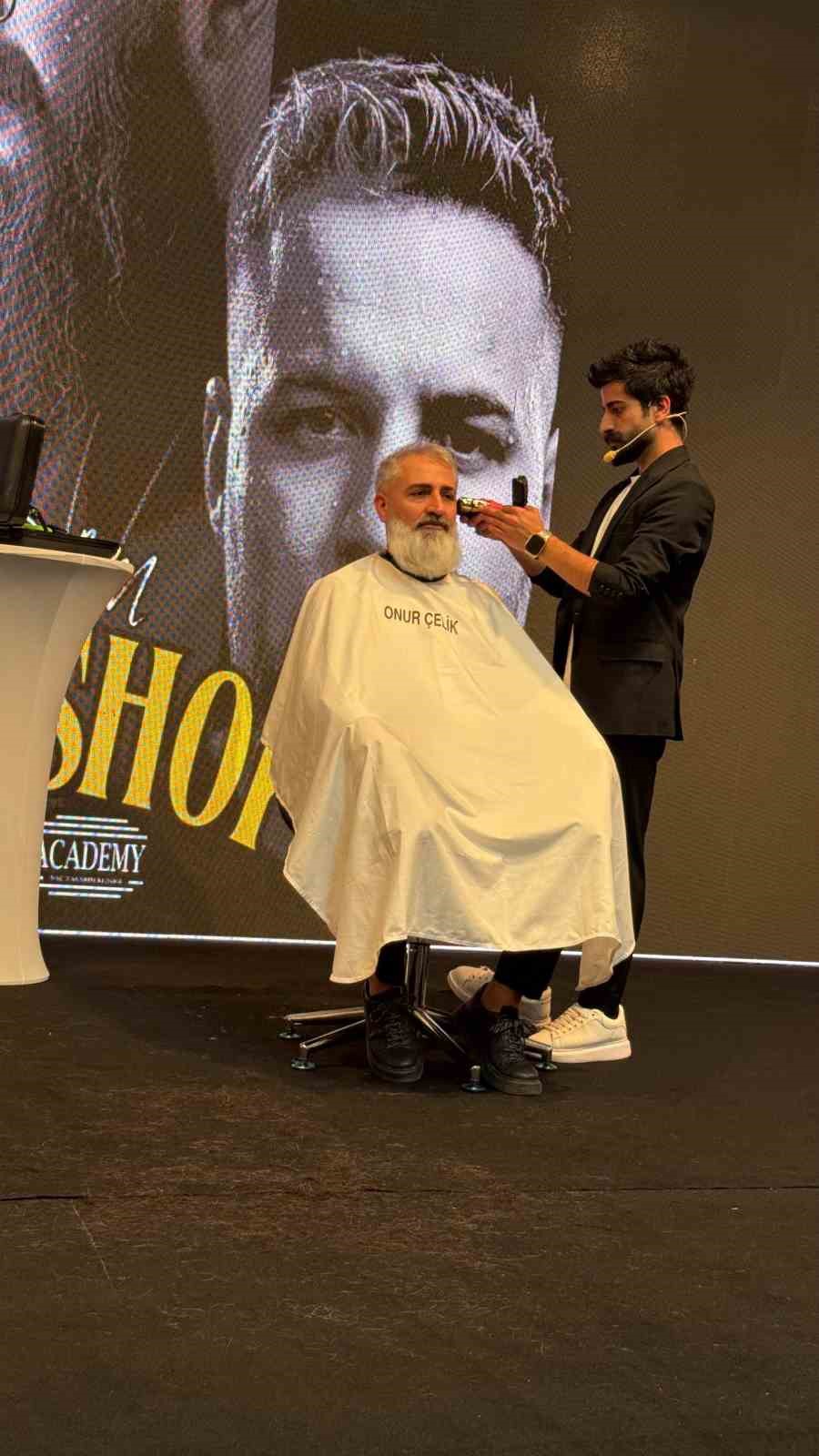 Karslı kuaförün başarısı