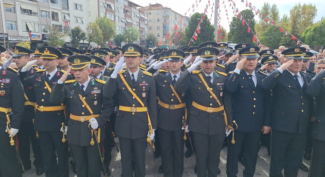 Kırklareli’nde Cumhuriyet’in 102’inci yılı kutlanmaya başladı
