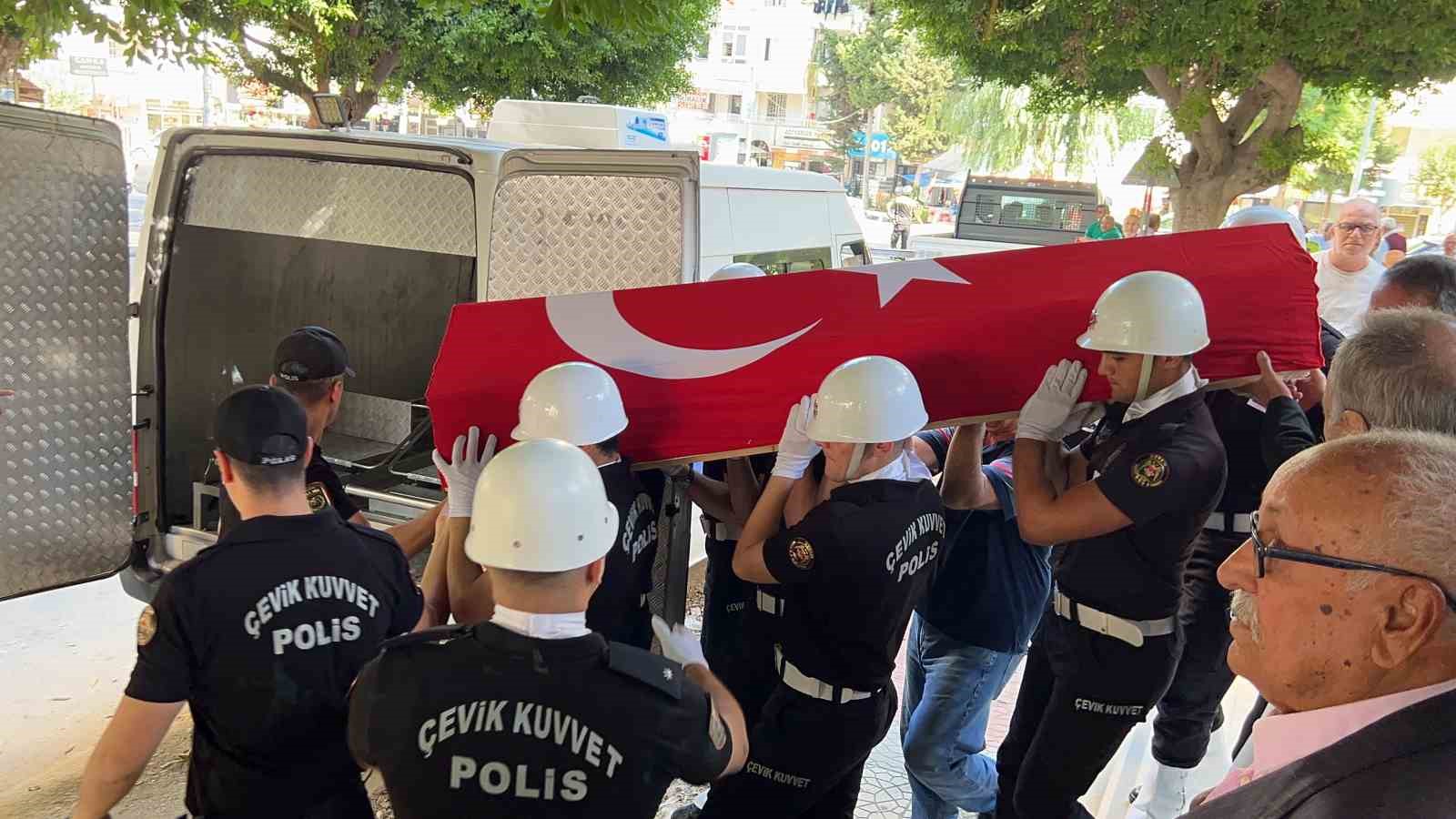 Şehit Emniyet Müdürü Altuğ Verdi’nin babası Mersin’de toprağa verildi