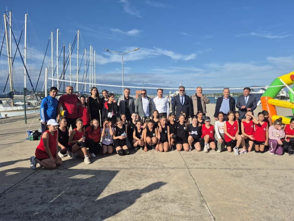 Burhaniye&rsquo;de Gen&ccedil;lik ve Spor Festivali coşkusu yaşandı
