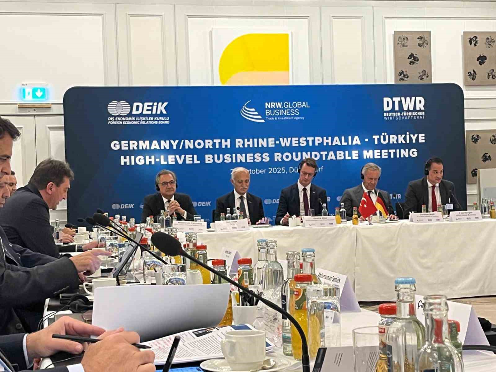 "Bug&uuml;n&uuml;n zorluklarını yarının fırsatlarına d&ouml;n&uuml;şt&uuml;rebiliriz"
