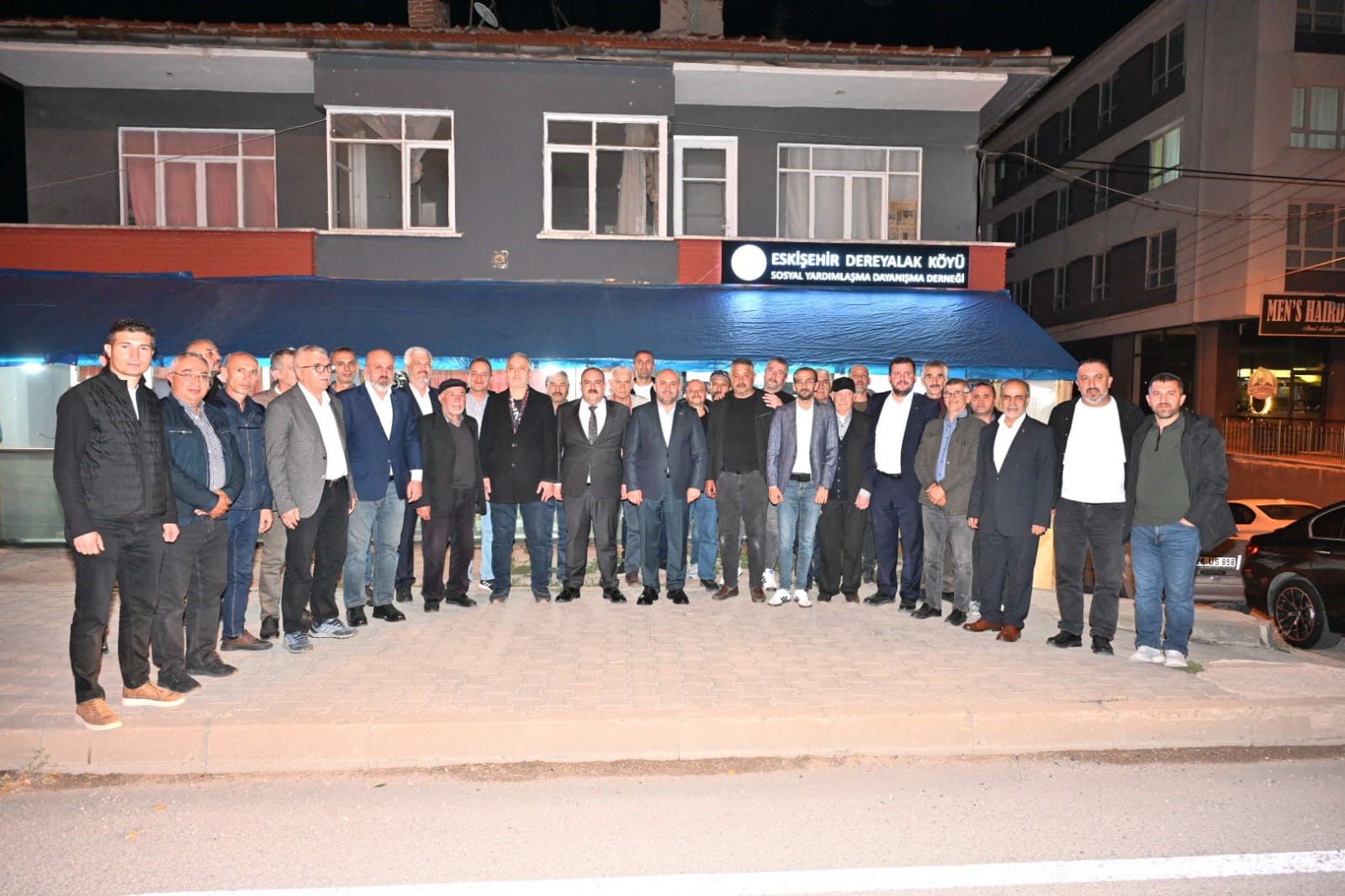 Başkan Hamamcı ve AK Parti heyeti, Dereyalaklılar Derneği&rsquo;nde talepleri dinledi
