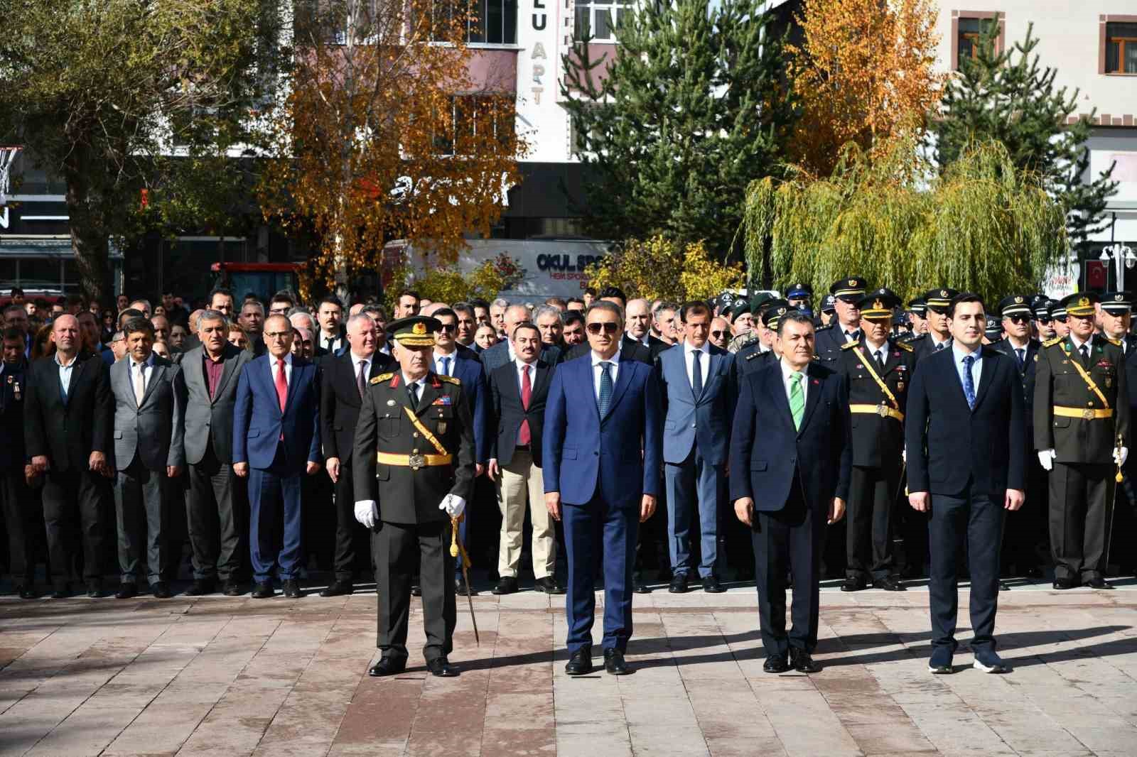 Ardahan’da Cumhuriyet’in 102’nci yılı kutlamaları başladı