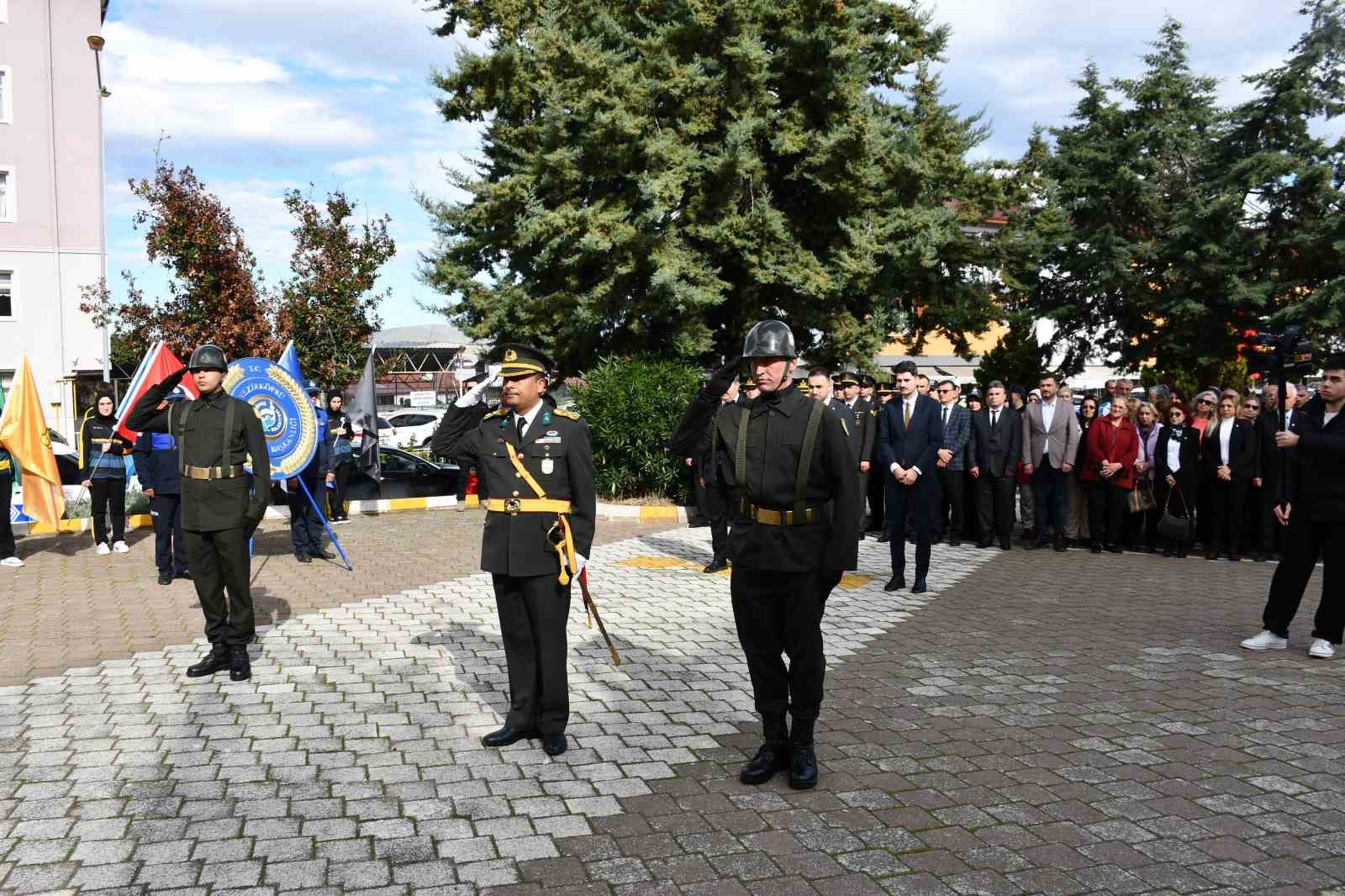 Vezirk&ouml;pr&uuml;&rsquo;de &ccedil;elenk sunma t&ouml;reni
