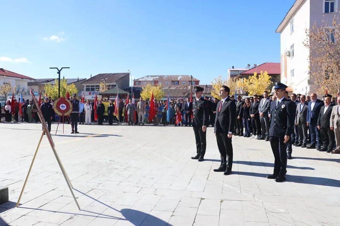 Tutak&rsquo;ta 29 Ekim Cumhuriyet Bayramı kutlaması
