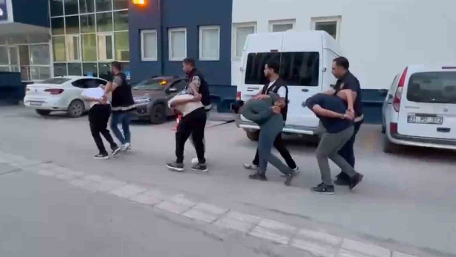 Hatay’da havaya rastgele ateş açan 4 kişi gözaltına alındı