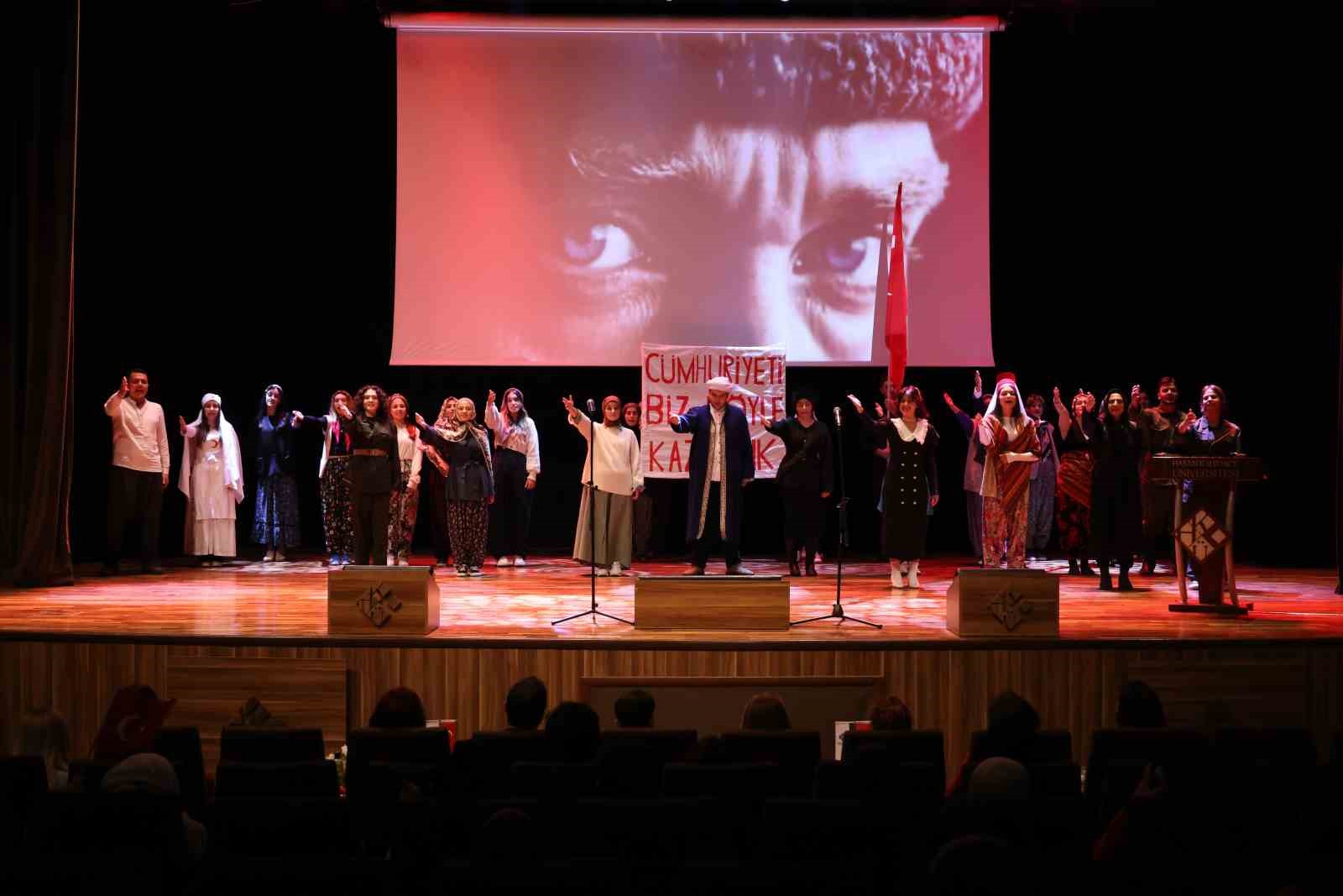 Cumhuriyetin 102. Yılı Hasan Kalyoncu Üniversitesi’nde coşkuyla kutlandı