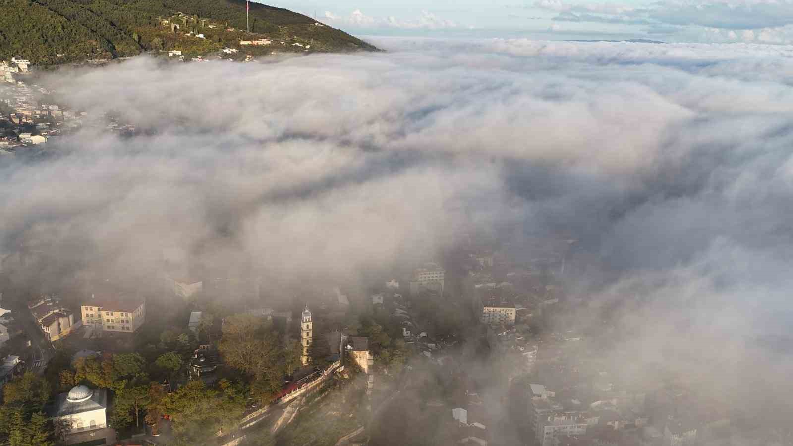 Bursa güne sisle uyandı
