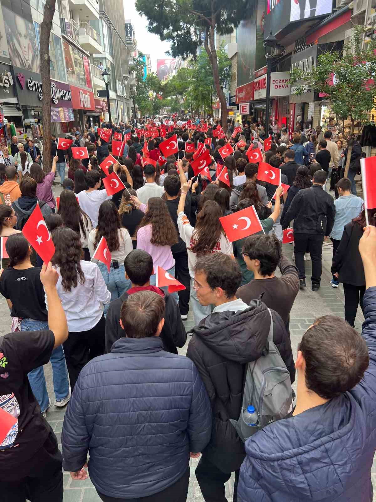 Radikal Eğitim Kurumları&rsquo;nda Cumhuriyet Bayramı coşkusu

