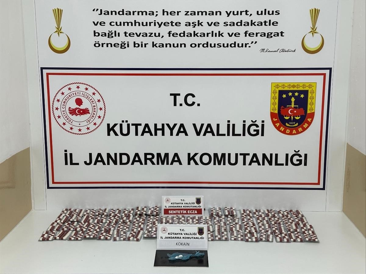Kütahya’da jandarmadan uyuşturucu operasyonu: 2 şüpheli tutuklandı