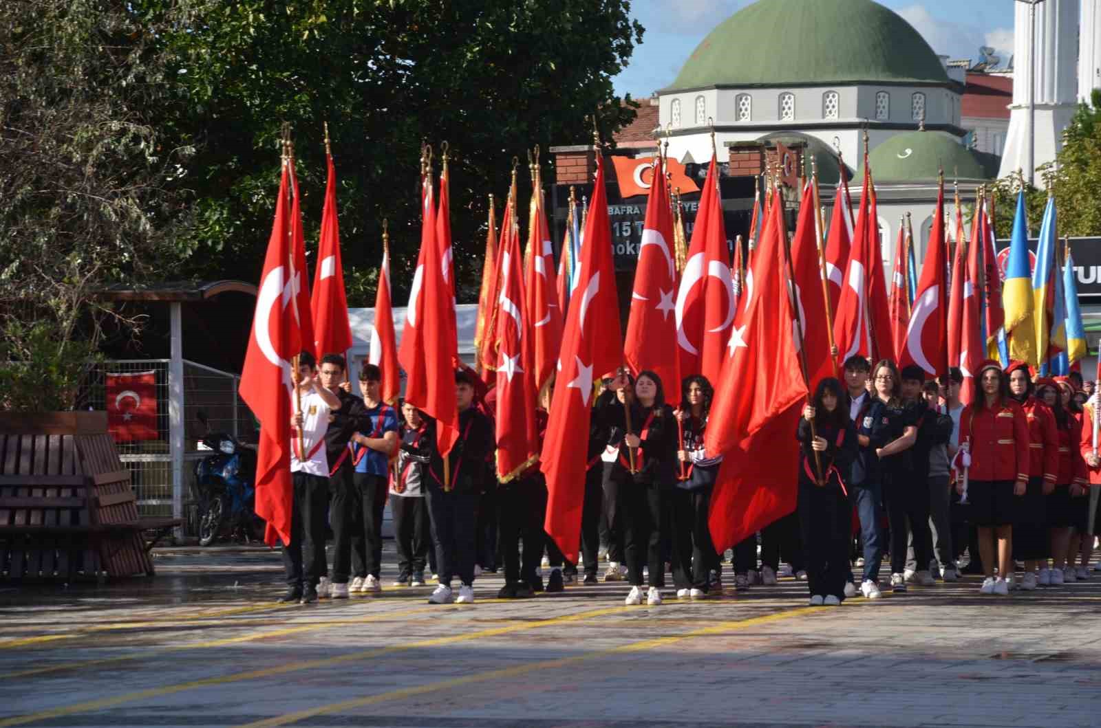 Bafra&rsquo;da Cumhuriyet&rsquo;in 102. yılı coşkuyla kutlandı
