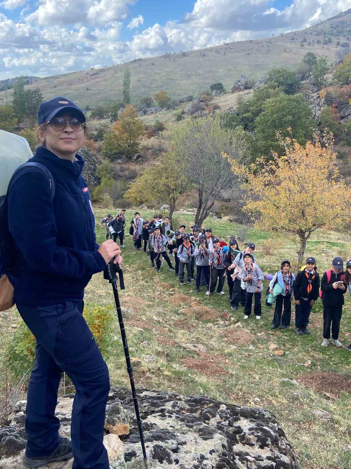 Minik izciler Cumhuriyet Bayramını farklı bir etkinlikle kutladı
