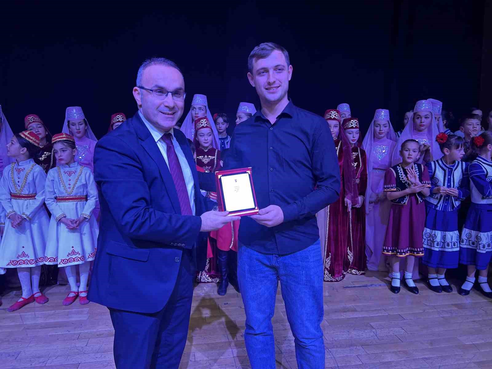 Yozgat Belediyesi’nin 1. Halk Dansları Şenliği sona erdi