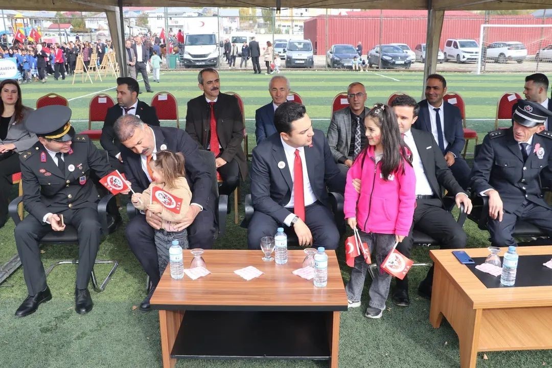 Tutak&rsquo;ta Cumhuriyet Bayramı coşkusu
