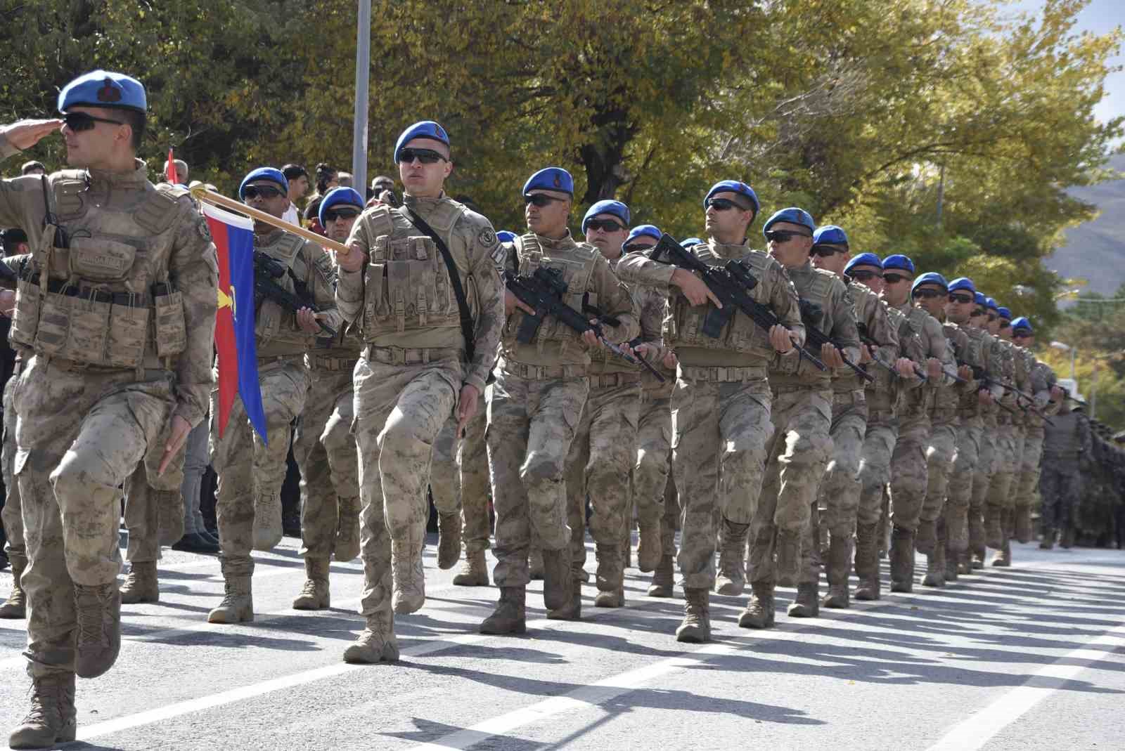 Bitlis’te Cumhuriyet Bayramı coşkusu
