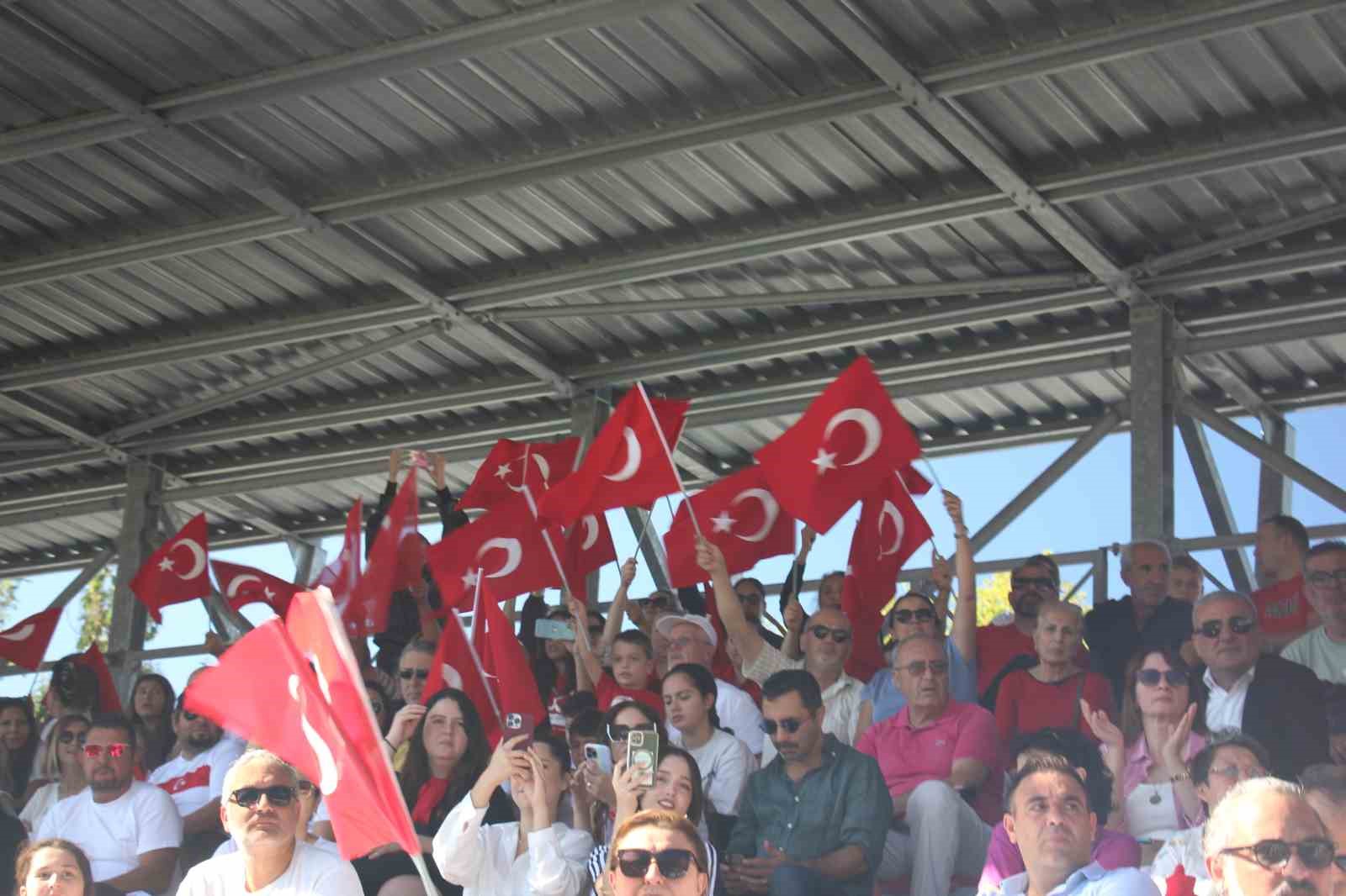 Marmaris&rsquo;te Cumhuriyet&rsquo;in 102. yılı coşkuyla kutlandı

