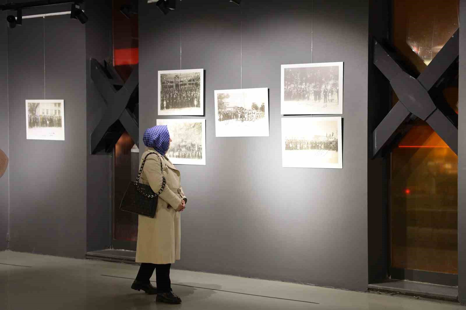 "Adapazarı&rsquo;nda Bayramlar" sergisi ge&ccedil;mişin coşkusunu bug&uuml;ne taşıyor
