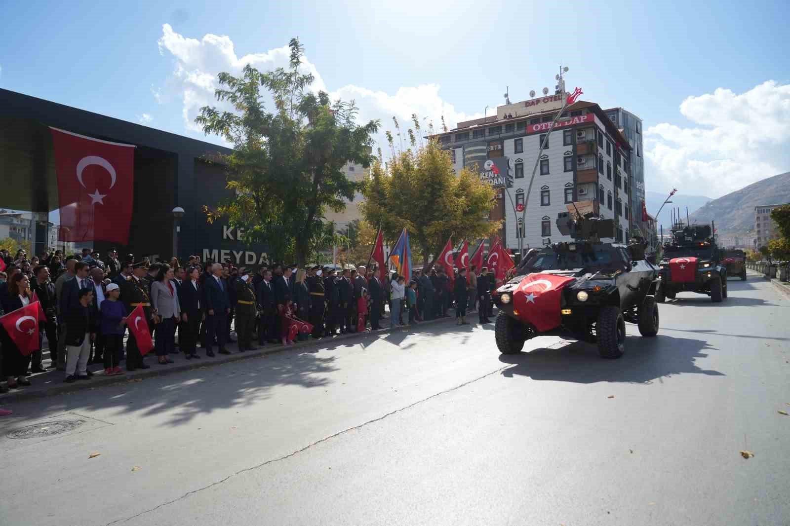 Muş’ta Cumhuriyet Bayramı coşkuyla kutlandı