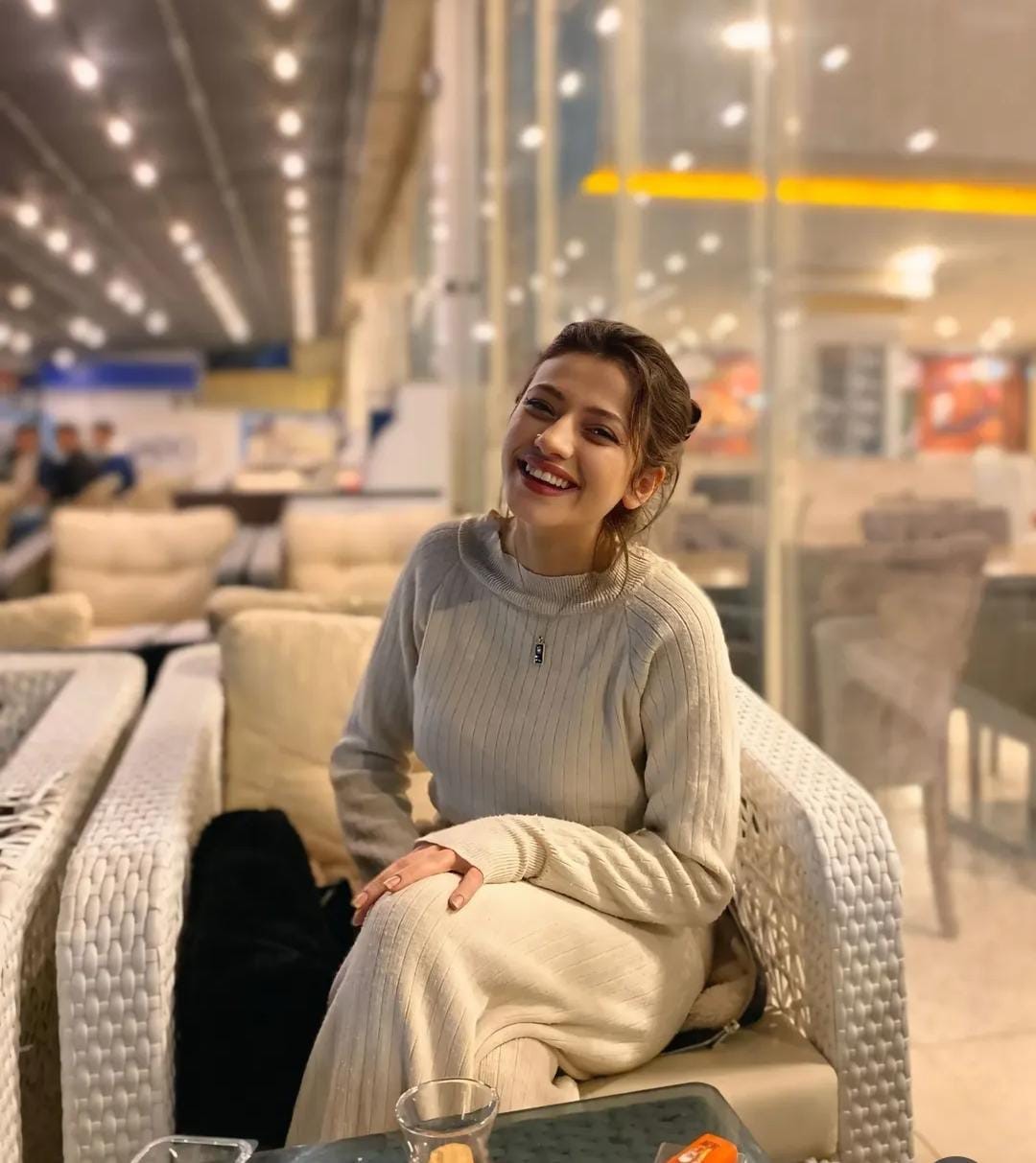 Yolun karşısına ge&ccedil;erken otomobilin &ccedil;arptığı gen&ccedil; sağlık teknisyeni hayatını kaybetti
