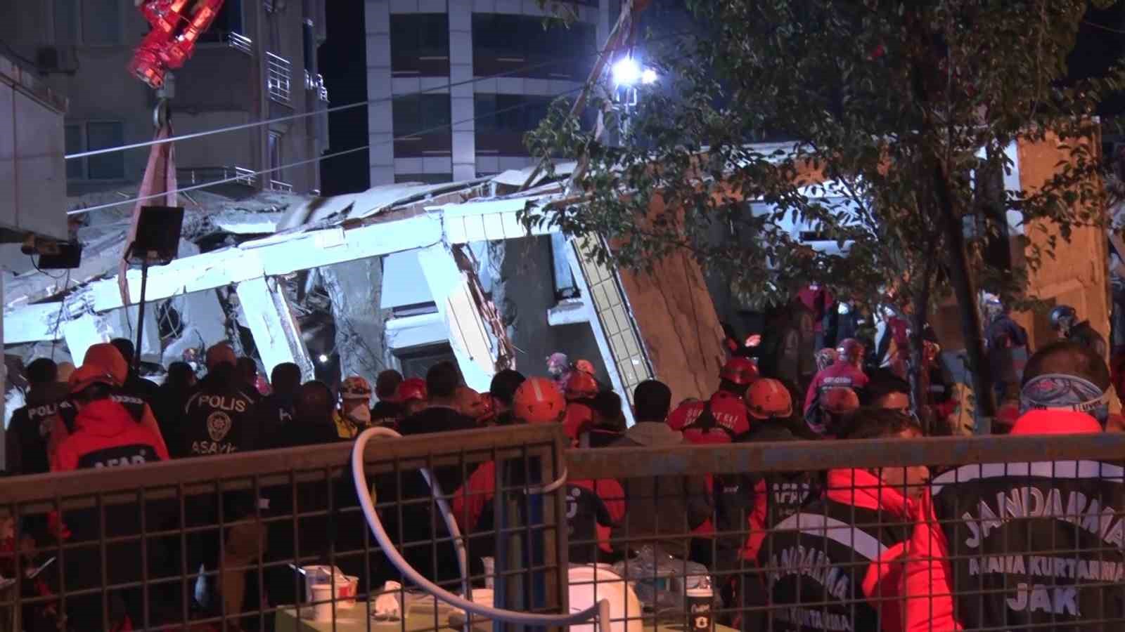 Kocaeli’nde arama kurtarma çalışmalarında 16 saat geride kaldı