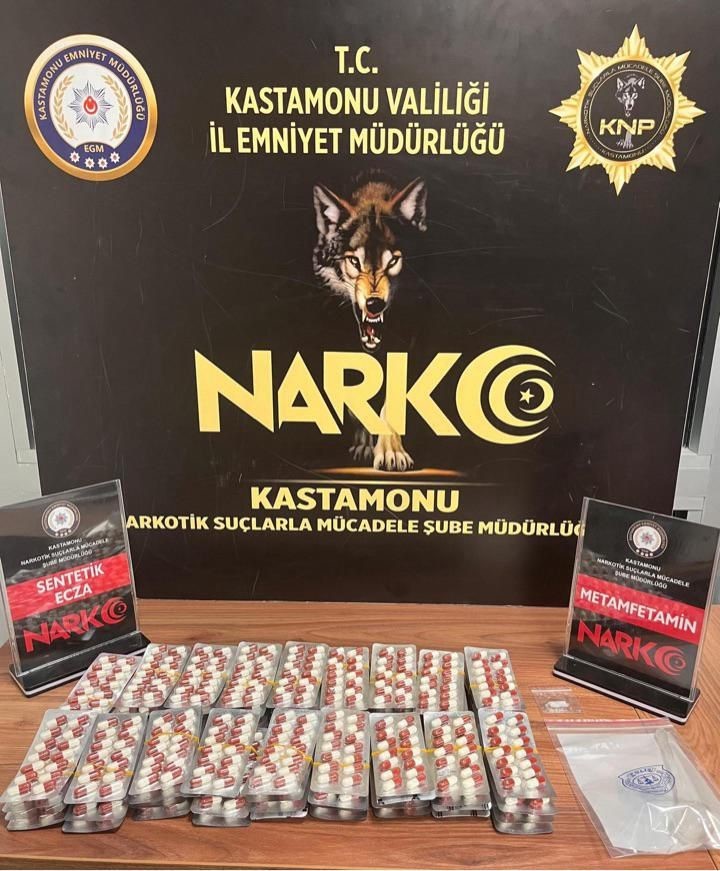 Kastamonu’da uyuşturucuyla yakalanan 2 şüpheli tutuklandı