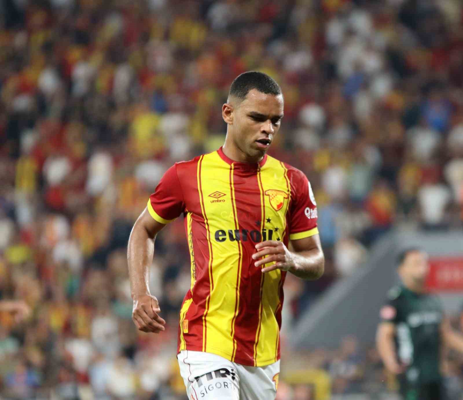 Göztepe, iç sahada kaybetmeyen takımlar arasında
