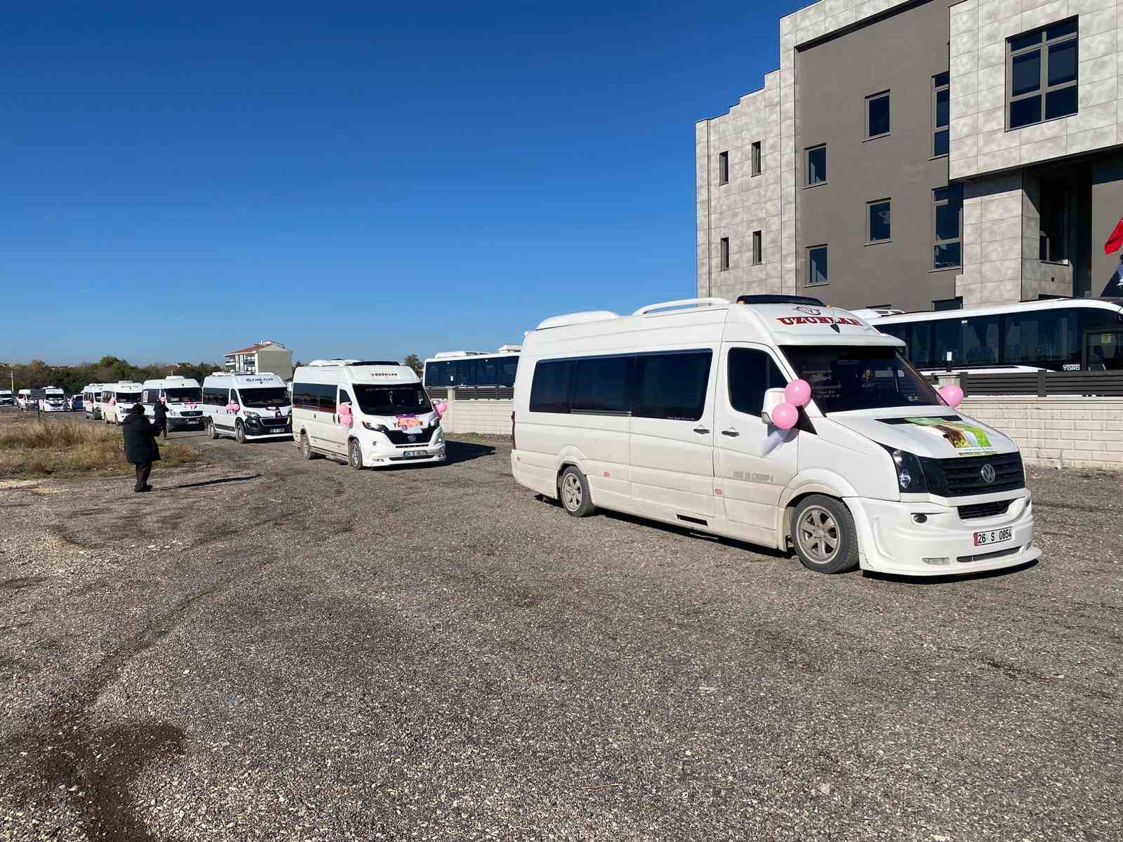 Meme kanserine servis şoförlerinden destek