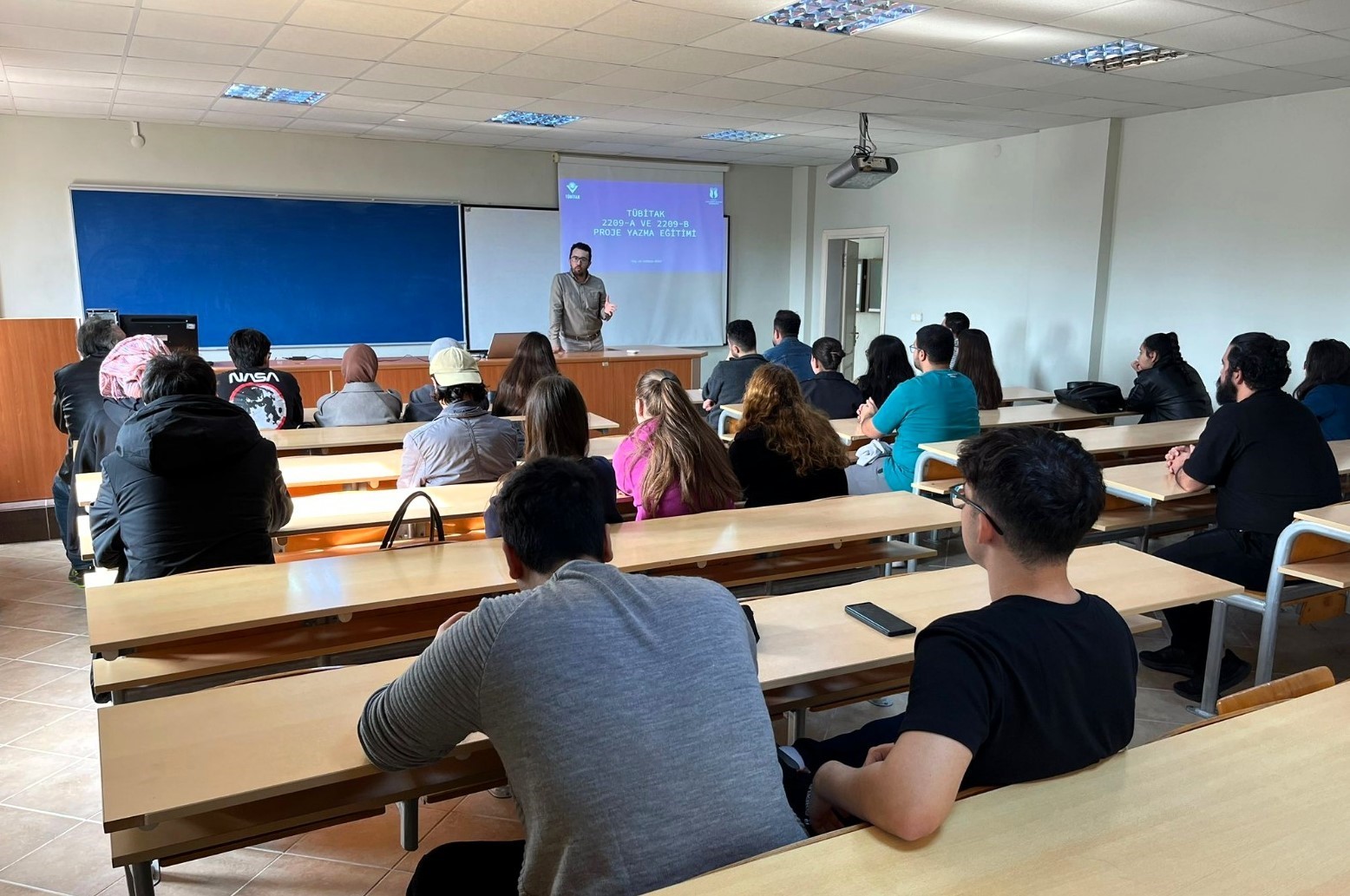 SUB&Uuml;&rsquo;de T&Uuml;BİTAK proje yazım eğitimi verildi
