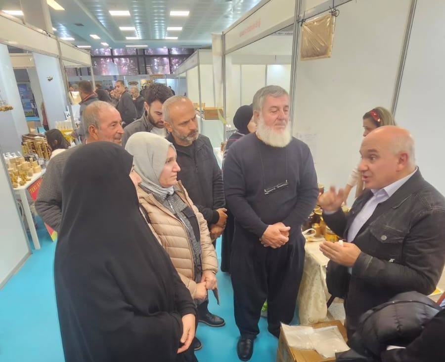 D&uuml;zceli arıcılar g&uuml;ncel uygulamaları yerinde g&ouml;rd&uuml;
