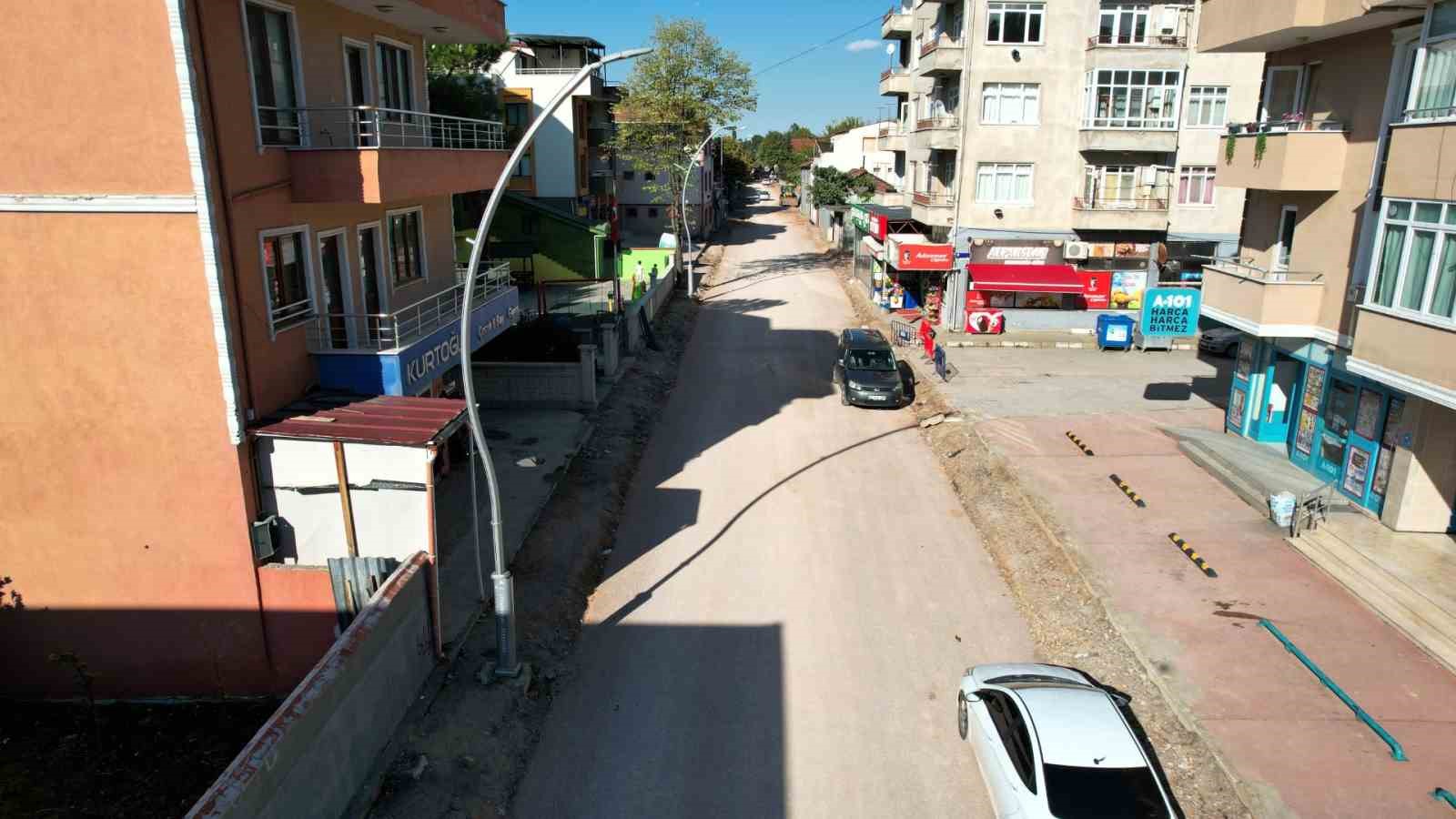 Başiskele Cumhuriyet Caddesi&rsquo;nde &uuml;styapı &ccedil;alışması
