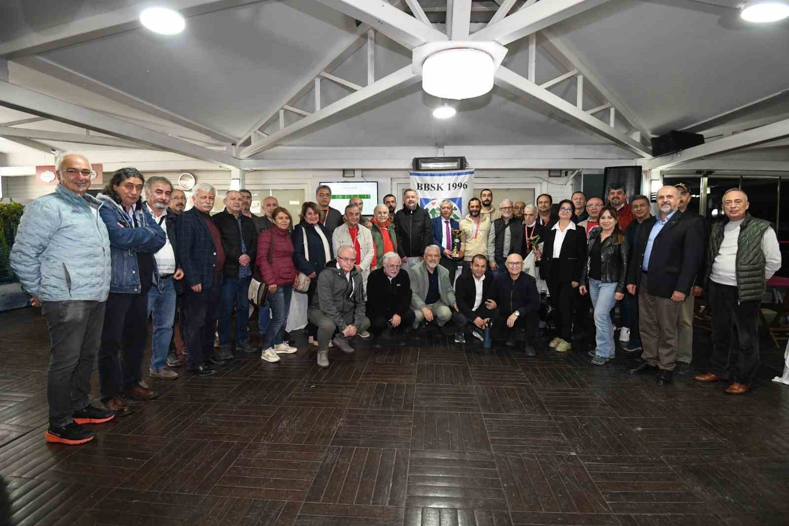 Osmangazi’de briç turnuvası göz doldurdu