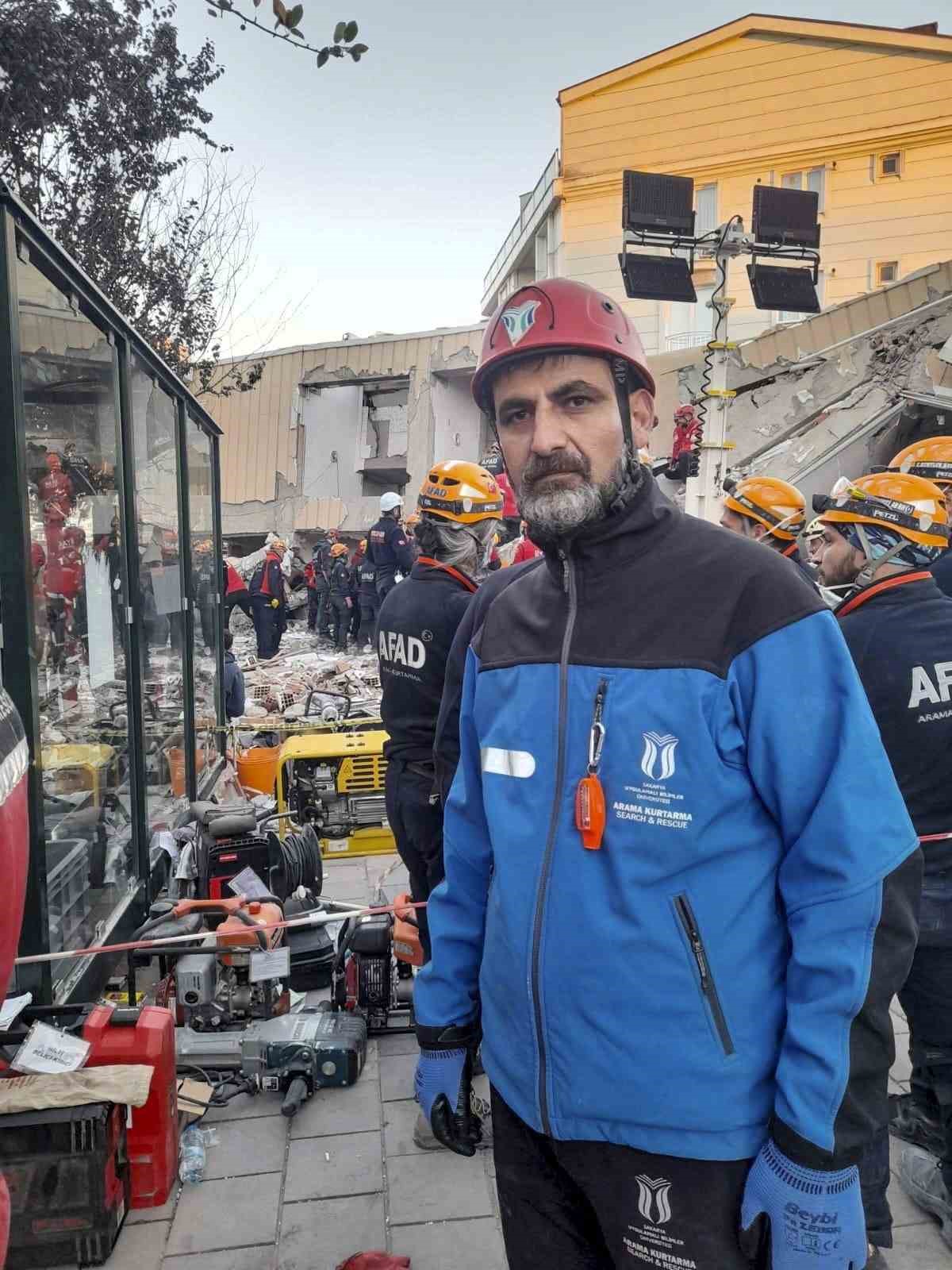 SUB&Uuml; Arama ve Kurtarma Ekibi Gebze&rsquo;de g&ouml;rev aldı
