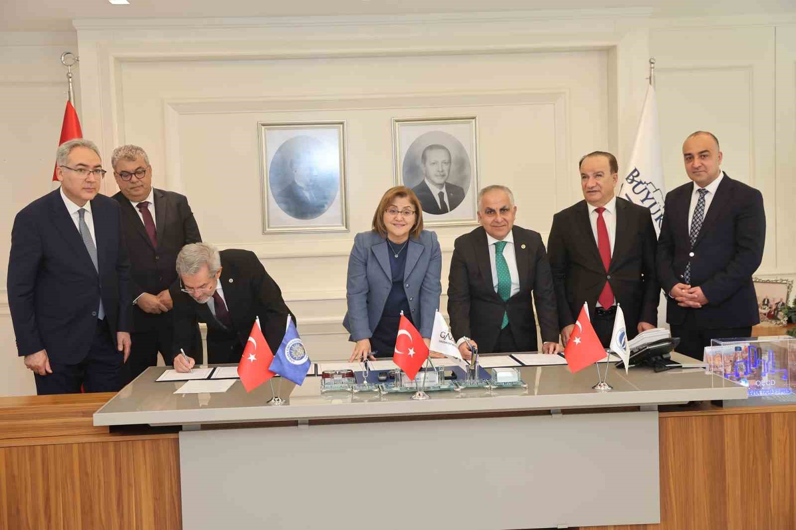 Gaziantep B&uuml;y&uuml;kşehir&rsquo;den Doğu ve G&uuml;neydoğu Anadolu&rsquo;ya hizmet edecek merkez
