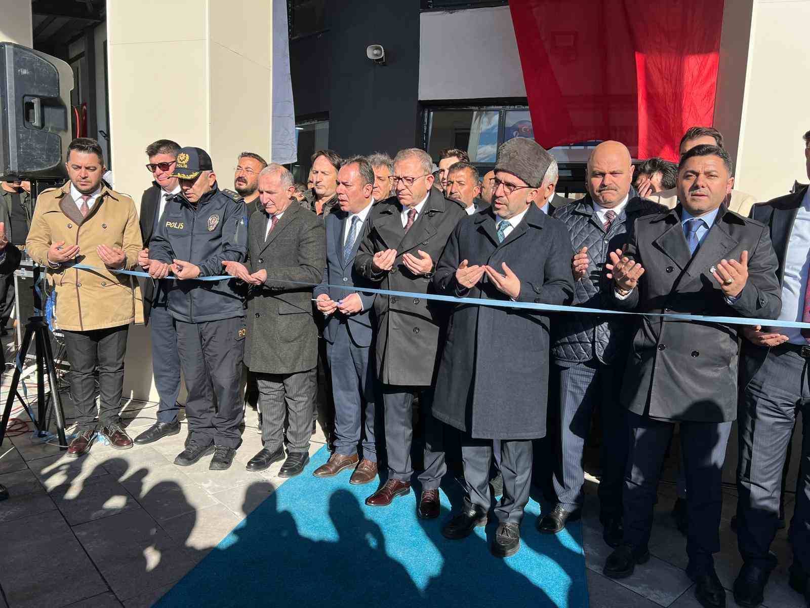 Kars’ın modern otogarı açıldı