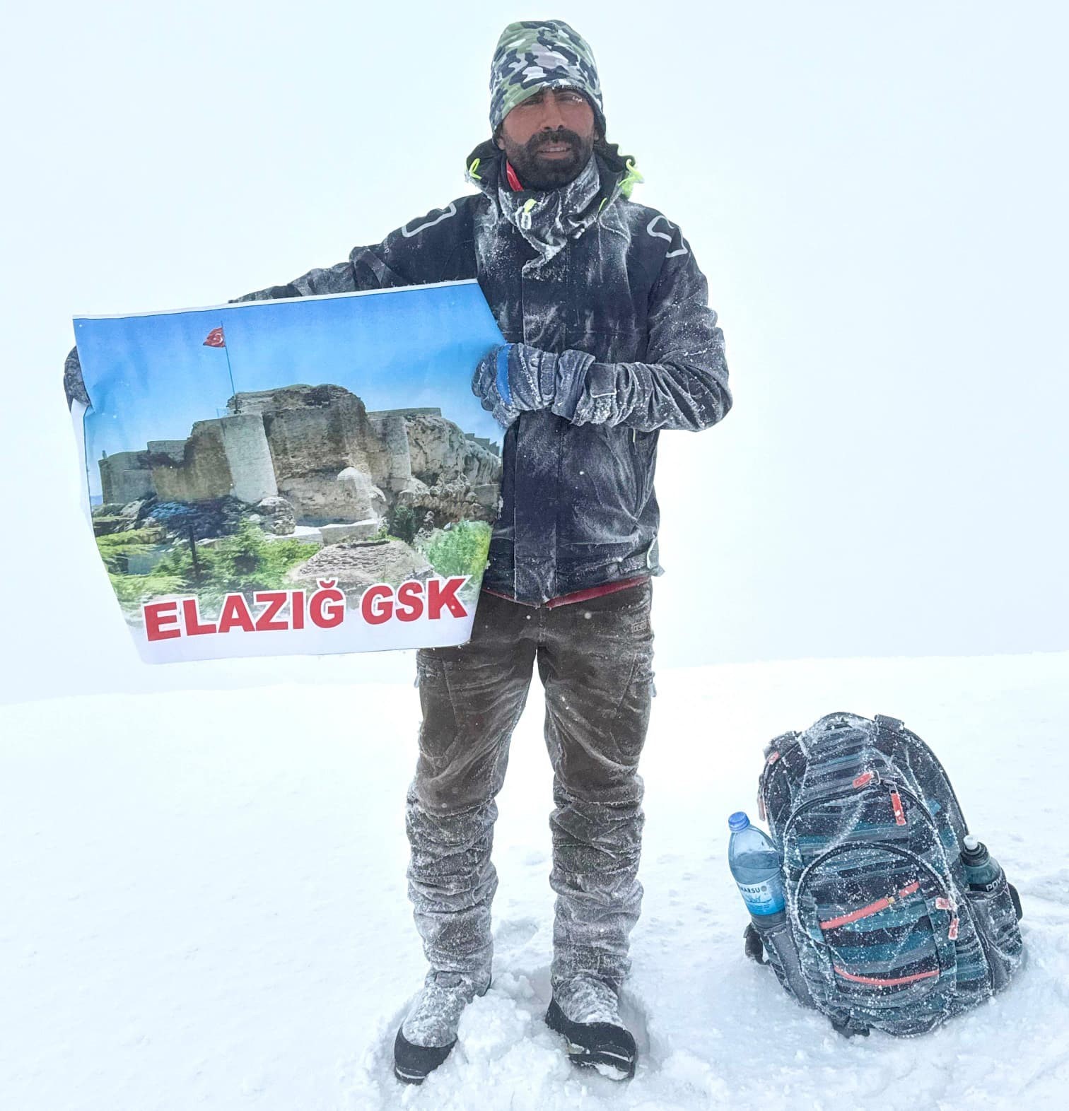 Elazığlı sporcu Cumhuriyet coşkusunu Erciyes&rsquo;in zirvesine taşıdı
