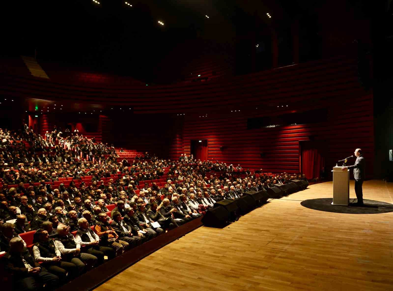 Başkan Altay: "Muhtarlarımızla hangi yola &ccedil;ıktıysak Allah&rsquo;ın izniyle onu başardık"
