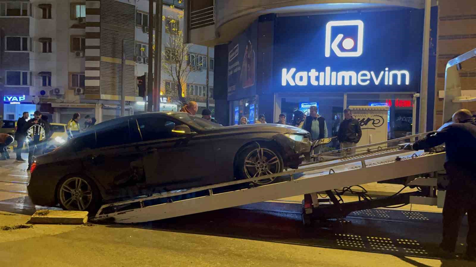 Polisin ’dur’ ihtarına uymayan araçtan uyuşturucu çıktı