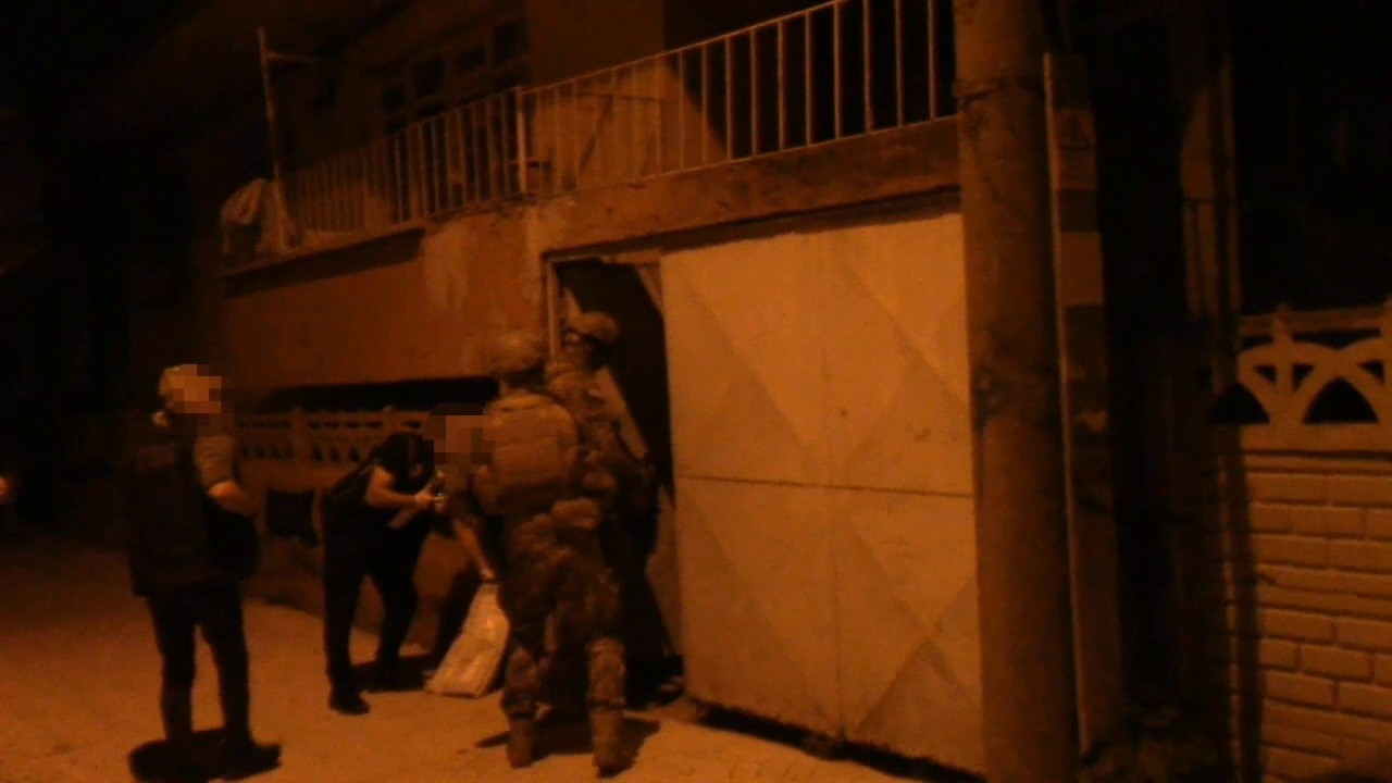 Sakarya&rsquo;da DEAŞ operasyonu: 3 ş&uuml;pheli tutuklandı
