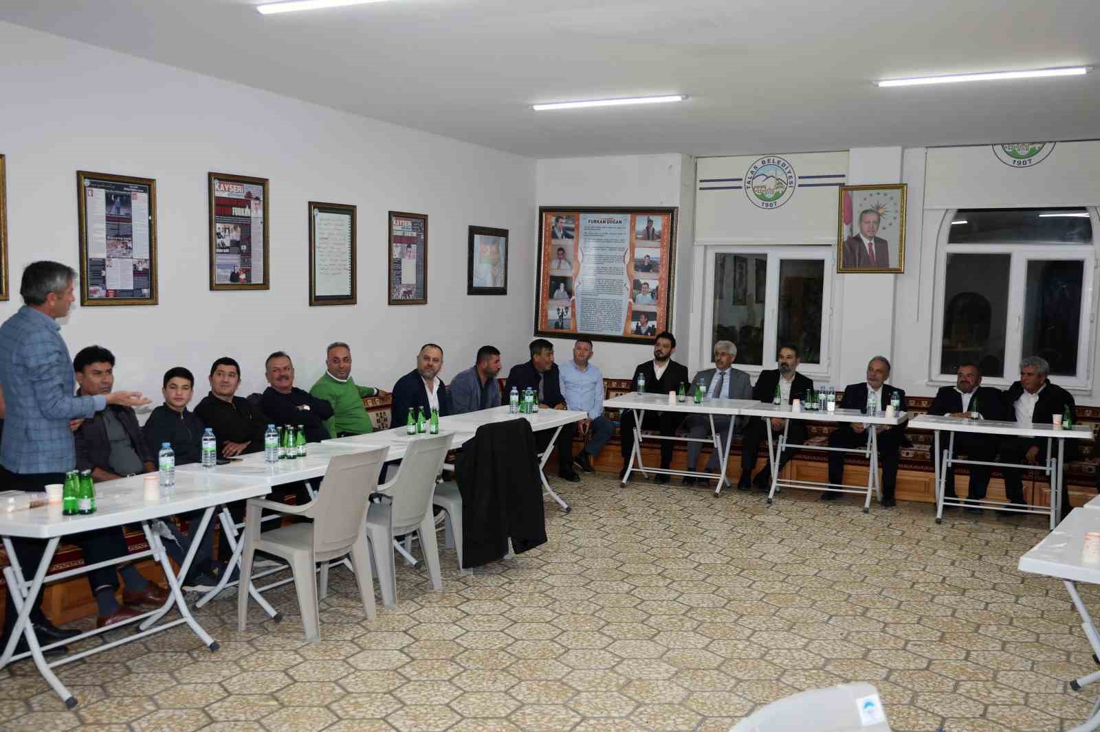 Talas&rsquo;ta muhtarlar Reşadiye&rsquo;de buluştu
