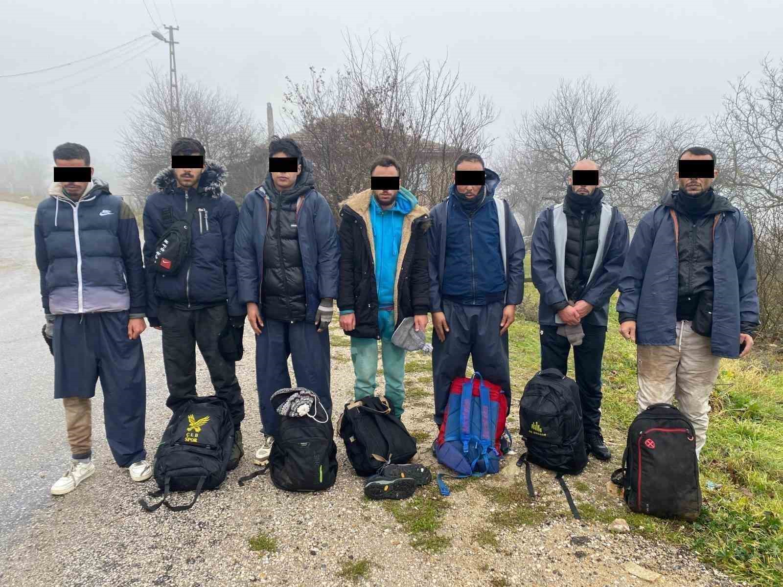 Kırklareli’nde 9 kaçak göçmen yakalandı