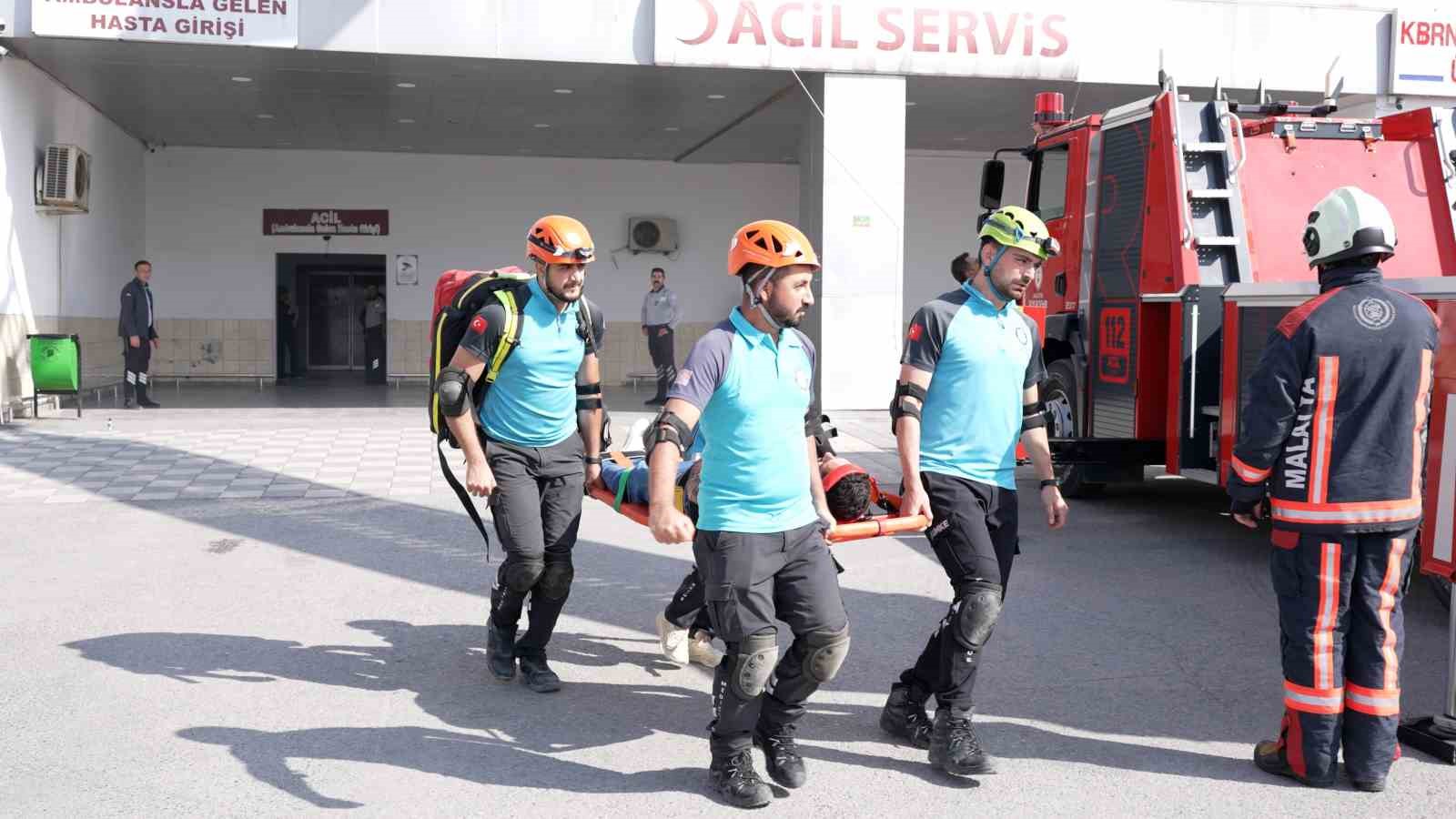 Malatya Eğitim ve Araştırma Hastanesi’nde yangın tatbikatı